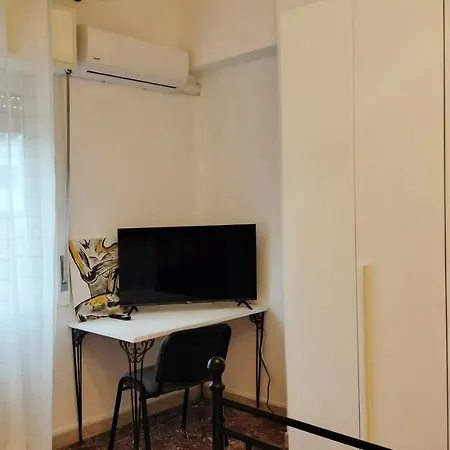 La Baronessa Apartment- Vicinissimo Al Policlinico Apartamento