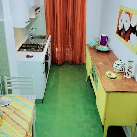 La Baronessa Apartment- Vicinissimo Al Policlinico Apartman *
